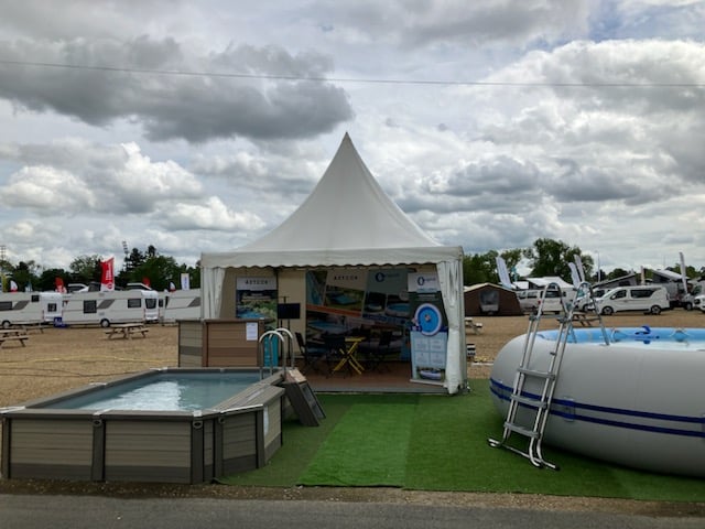 Stand Schwimmbäder Messe von Tours (Frankreich)